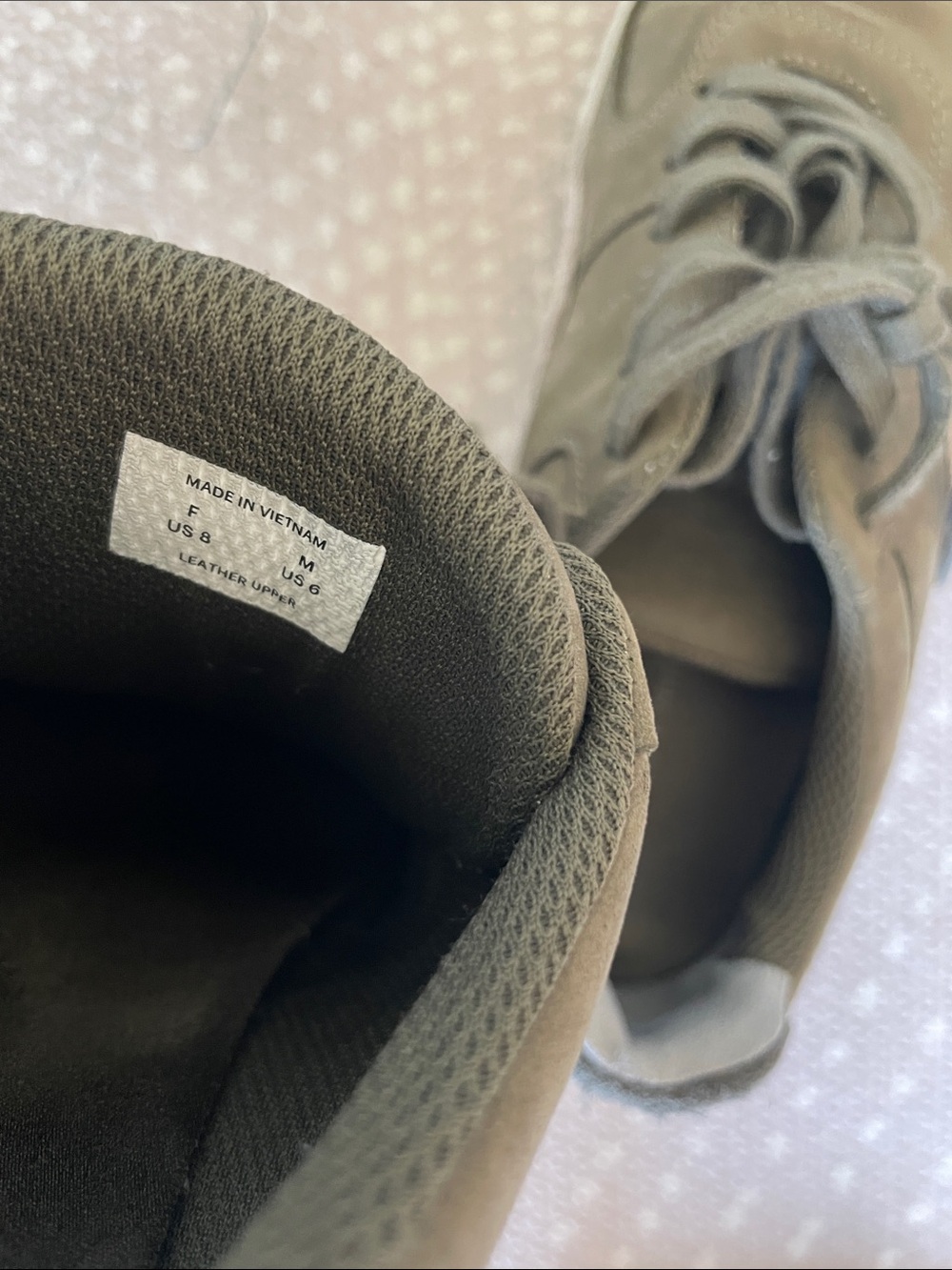 Everlane Leather Upper Olive Green Sneakers - Picture 8 of 8